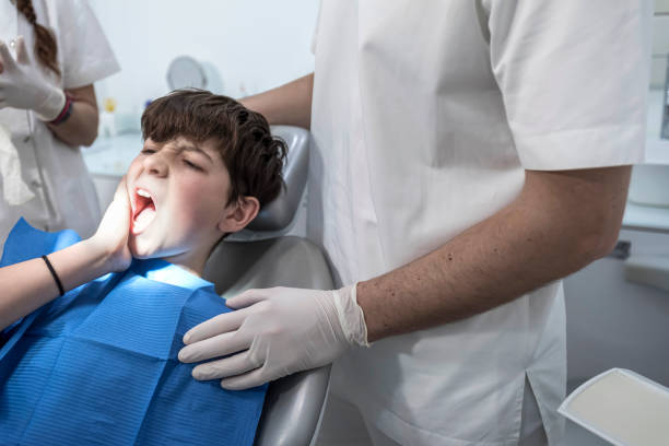Best Emergency Dental Care for Broken or Chipped Teeth in Decorah, IA